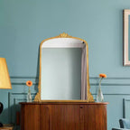 Miroir mural décoratif en métal orné 23" x 29,5" Or antique - Head West : D'inspiration baroque, aucun assemblage requis