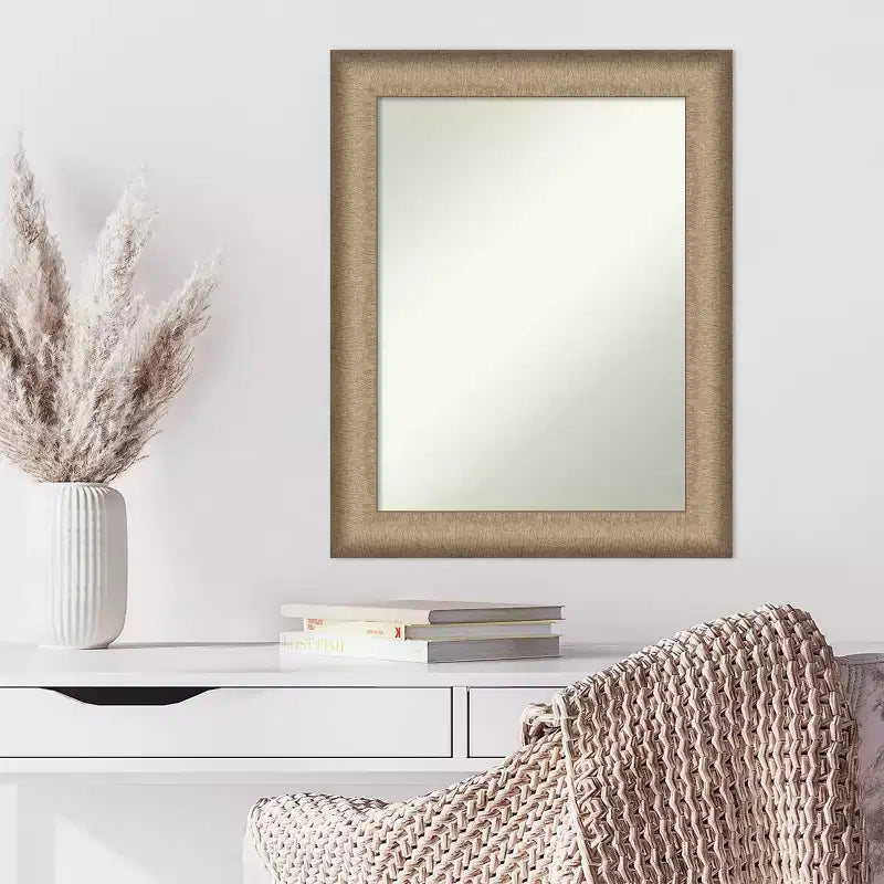 Miroir mural élégant en bronze brossé de 23 po x 29 po - Amanti Art : Rectangle, Décoration moderne