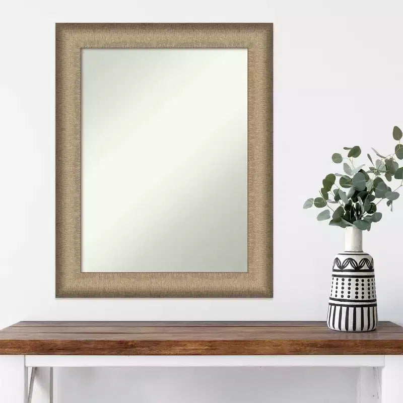 Miroir mural élégant en bronze brossé de 23 po x 29 po - Amanti Art : Rectangle, Décoration moderne