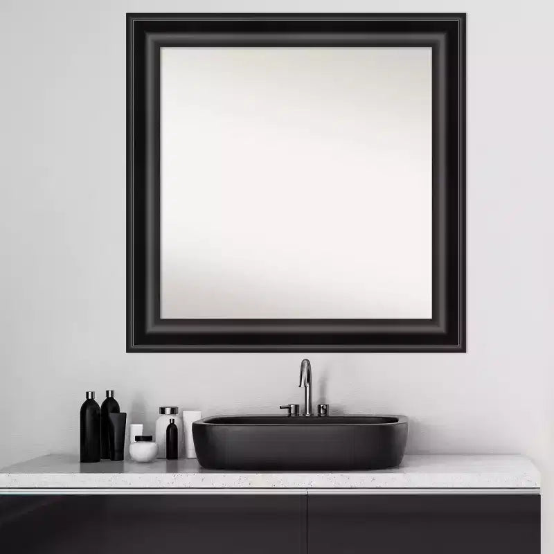 Miroir mural de salle de bain noir sans biseau 32" x 32" - Amanti Art