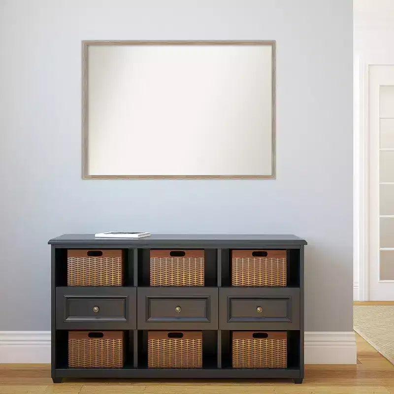 Miroir mural en bois blanchi à la chaux avec cale non biseautée de 39 po x 28 po - Amanti Art : Rectangulaire moderne, quincaillerie de montage incluse