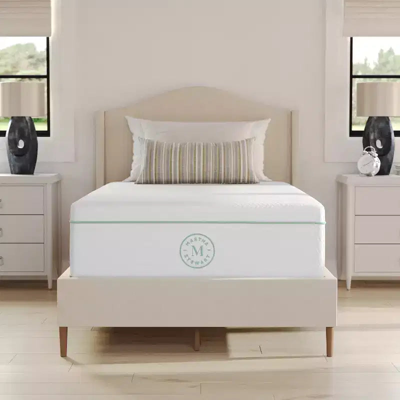 Matelas en mousse à mémoire de forme Martha Stewart SleepComplete 12 pouces, fermeté moyenne, à triple action rafraîchissante, avec surmatelas matelassé en jacquard CoolWeave doux et respirant