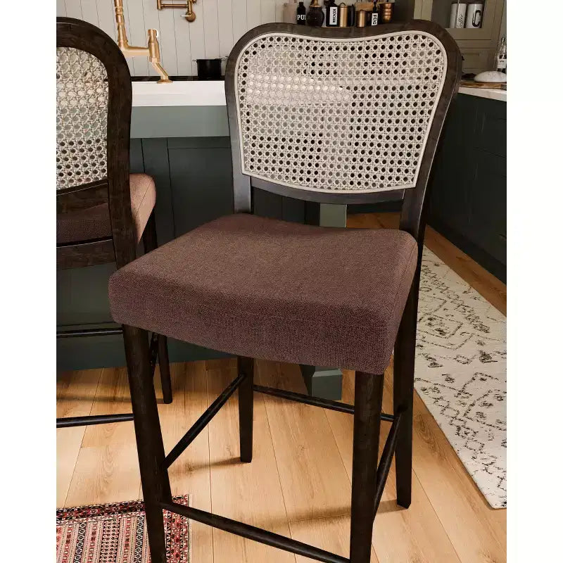 Tabouret de bar Maven Lane Vera avec revêtement en tissu, hauteur d'assise de 79 cm