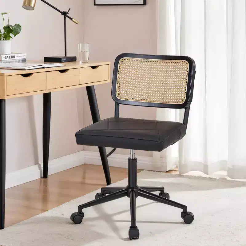 Chaise de bureau VECELO en cuir PU, chaise de vanité sans accoudoirs, pivotante, réglable en hauteur, avec roulettes, chaise de bureau à dossier en rotin pour petits espaces, noir/blanc
