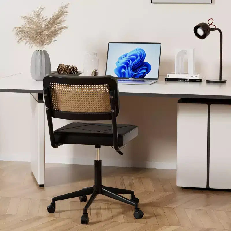 Chaise de bureau VECELO en cuir PU, chaise de vanité sans accoudoirs, pivotante, réglable en hauteur, avec roulettes, chaise de bureau à dossier en rotin pour petits espaces, noir/blanc