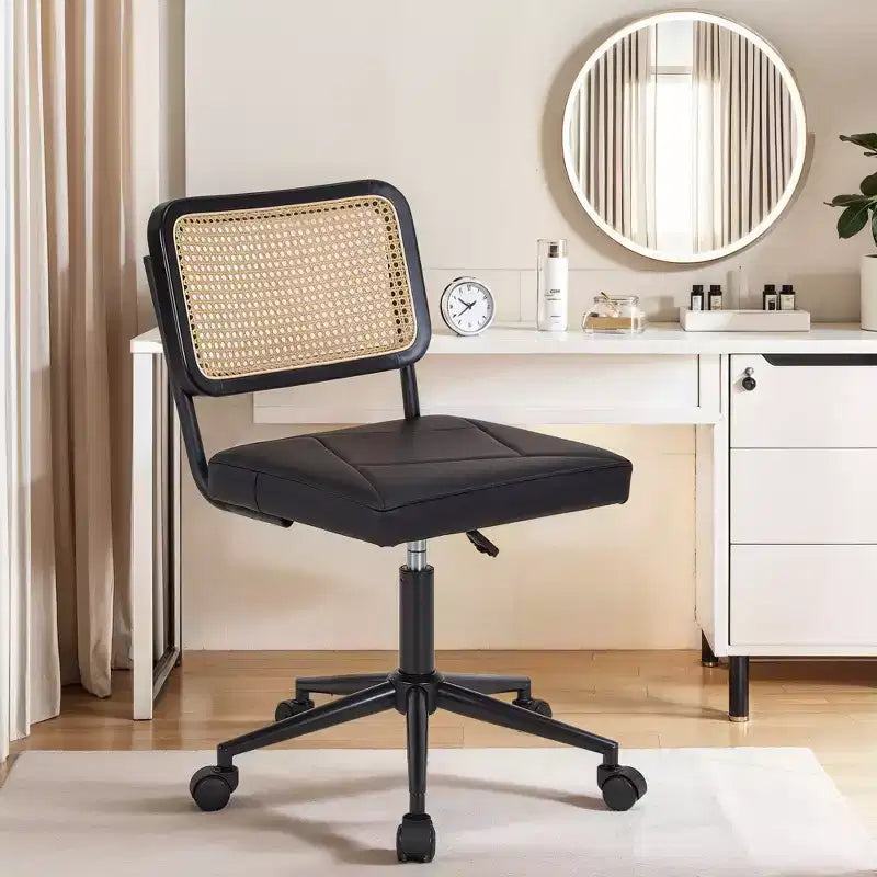 Chaise de bureau VECELO en cuir PU, chaise de vanité sans accoudoirs, pivotante, réglable en hauteur, avec roulettes, chaise de bureau à dossier en rotin pour petits espaces, noir/blanc