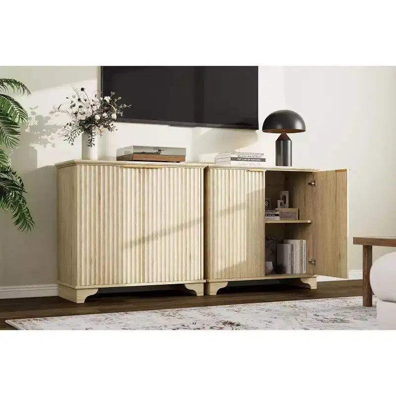 Meuble de buffet de ferme Acekool – Portes cannelées et étagères réglables pour cuisine, salle à manger et salon (chêne naturel)