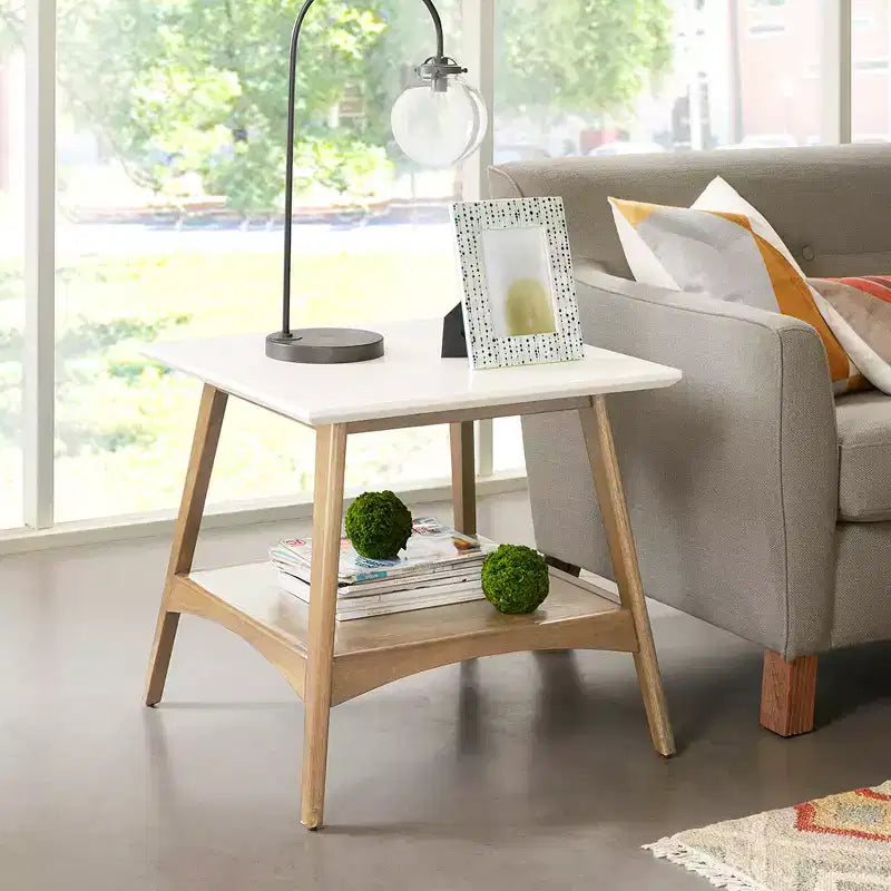 Table d'appoint carrée GDFStudio Anne Wood 24 avec étagère