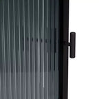 Meuble d'angle GDFStudio Sally Modern de 22 po en métal triangulaire avec porte en verre