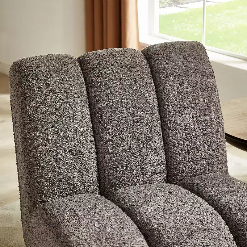 Chaise d'appoint sans accoudoirs Art Leon en tissu polaire avec pieds en bois d'hévéa