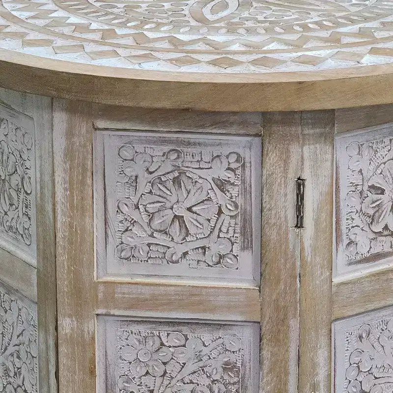 Table d'appoint Royal Hampton de 45 cm avec incrustation sculptée à la main, motif mandala et plateau rond en bois de manguier
