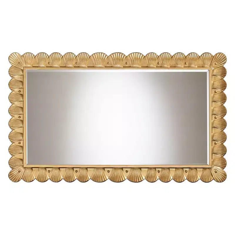 Miroir décoratif en bois doré antique Vadim de Baxton Studio avec bordure en coquillages