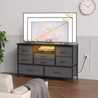 Meuble TV commode avec prise de courant et lumières LED pour téléviseur de 55", centre de divertissement à 8 tiroirs, commode en tissu avec plateau en bois, noir