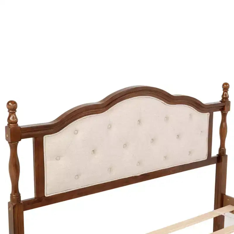 Lit en bois de pin MATEERTY Queen avec pied de lit à panneaux, deux pieds de support de longeron de lit et pieds de support de plateforme centrale, marron