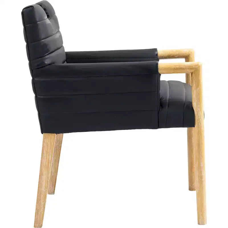Meridian Furniture, Chaise de salle à manger Aimee en cuir végétalien avec accoudoirs