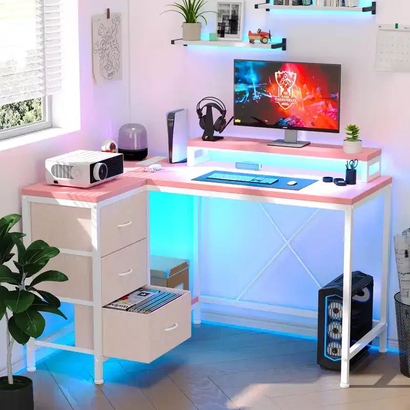 Bureau d'ordinateur de 43 pouces, bureau en L avec prises de courant et lumières LED, bureau de jeu à 3 tiroirs avec étagères de rangement et support d'écran