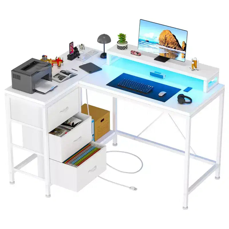 Bureau d'ordinateur de 43 pouces, bureau en L avec prises de courant et lumières LED, bureau de jeu à 3 tiroirs avec étagères de rangement et support d'écran