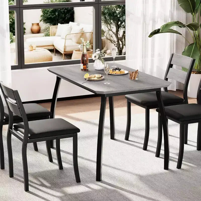 Ensemble de salle à manger pour 4, table de cuisine en bois avec 4 chaises rembourrées, ensemble de salle à manger compact avec design chanfreiné pour petite cuisine ou appartement