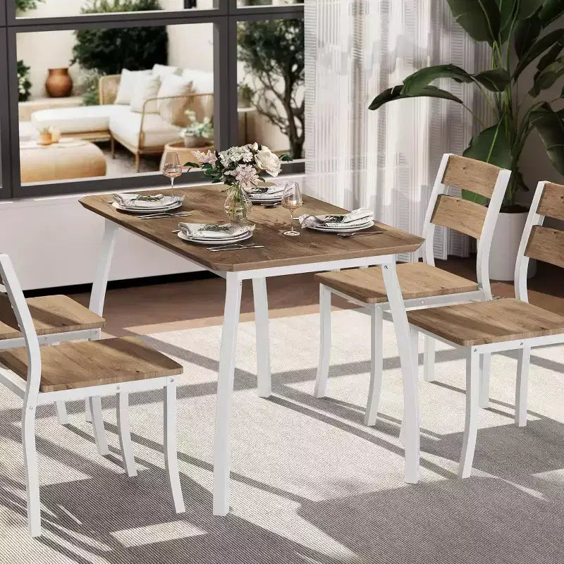 Ensemble de salle à manger pour 4, table de cuisine en bois avec 4 chaises rembourrées, ensemble de salle à manger compact avec design chanfreiné pour petite cuisine ou appartement