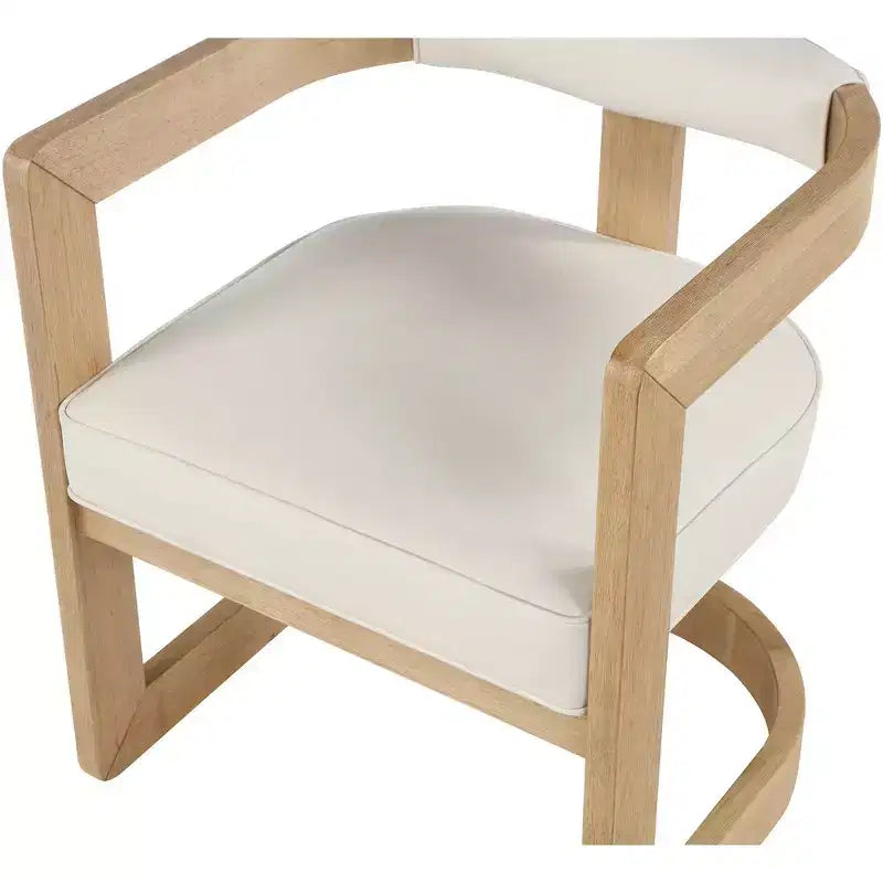 Meridian Furniture, Chaise de salle à manger Manchester en cuir végétalien