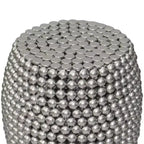 Table d'appoint Royal Hampton 18 | Motif clouté de billes métalliques argentées | Cadre en fer plaqué nickel