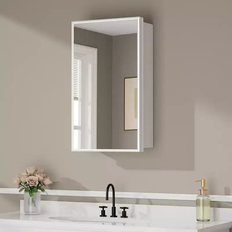 Armoire à pharmacie de salle de bain avec miroir, montage encastré ou en surface Elise, étagères en verre trempé réglables et porte réversible