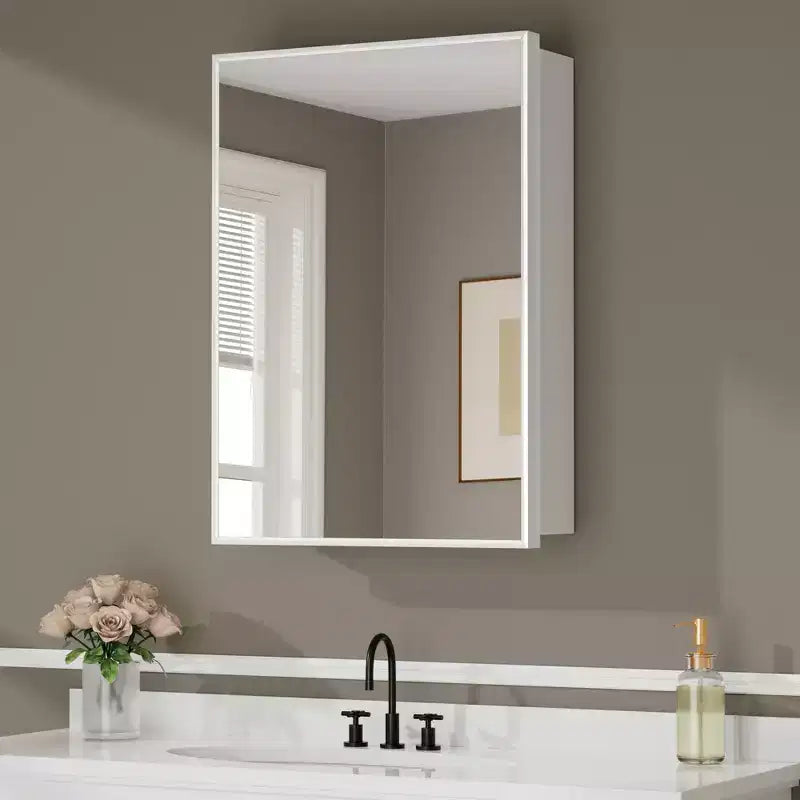 Armoire à pharmacie de salle de bain avec miroir, montage encastré ou en surface Elise, étagères en verre trempé réglables et porte réversible