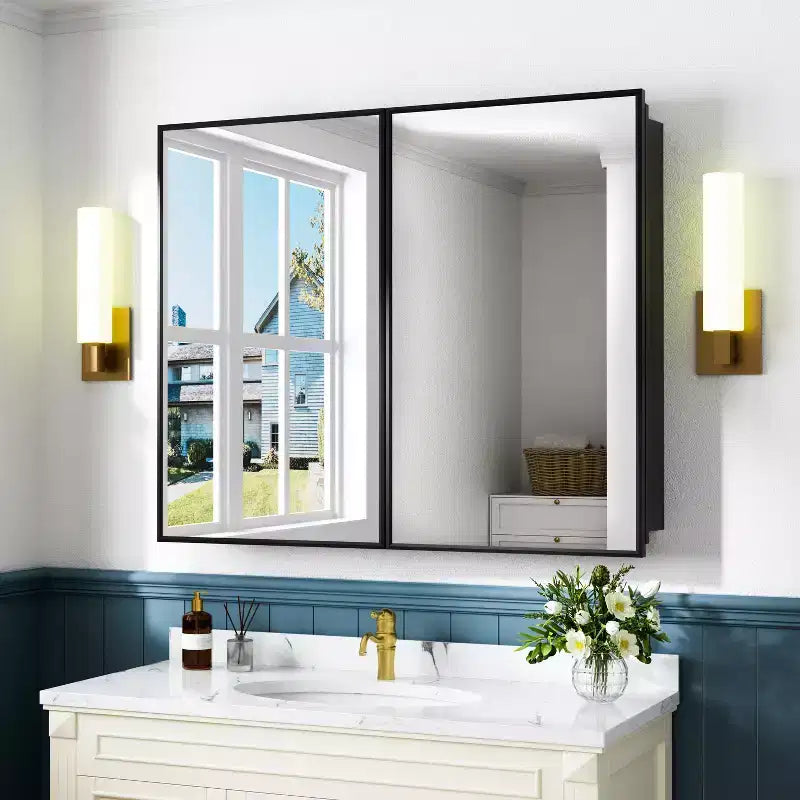 Armoire à pharmacie de salle de bain avec miroir, montage encastré ou en surface Elise, étagères en verre trempé réglables et porte réversible