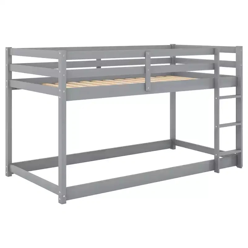 Lit superposé jumeaux en bois massif avec échelle et barrières de sécurité pour adolescents et adultes, meuble de chambre à coucher à cadre bas.