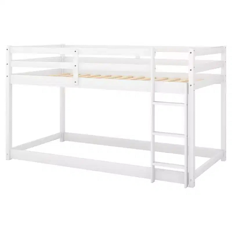 Lit superposé jumeaux en bois massif avec échelle et barrières de sécurité pour adolescents et adultes, meuble de chambre à coucher à cadre bas.