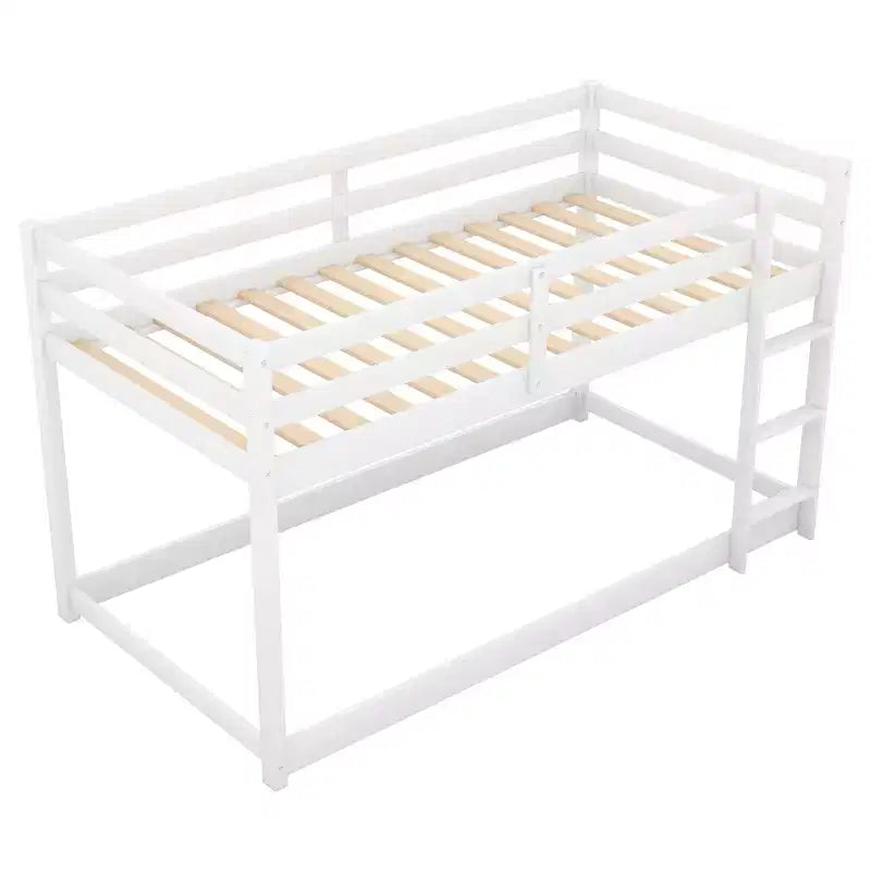 Lit superposé jumeaux en bois massif avec échelle et barrières de sécurité pour adolescents et adultes, meuble de chambre à coucher à cadre bas.