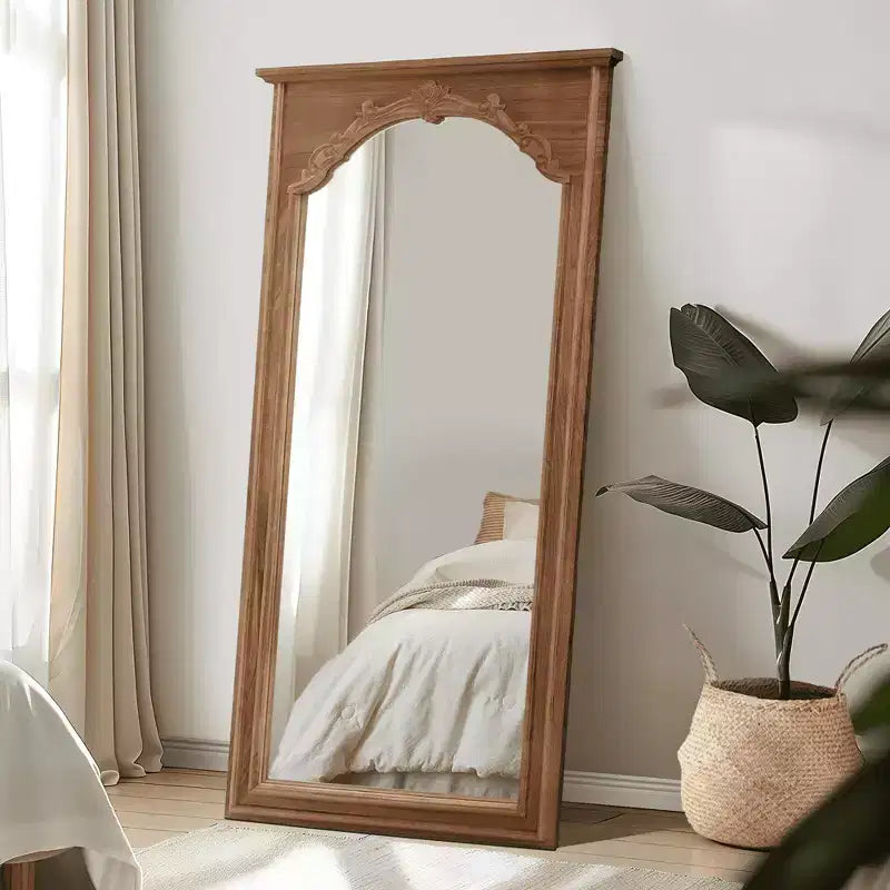 MAYEERTY Miroir pleine longueur en bois massif avec arche intérieure sculptée à angle droit, marron, 71x35x2 po, sans support