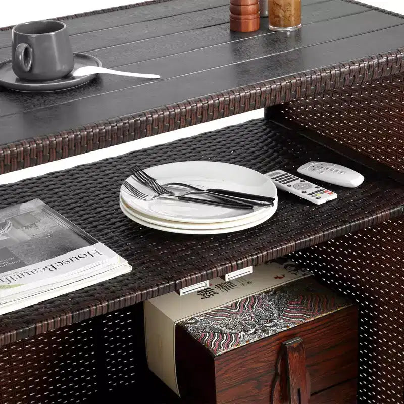 NAYSAYE Chariot de bar d'extérieur en osier avec dessus de table en verre pour patio, noir et marron, 35,2 x 20,6 x 34,2