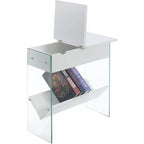 Table d'appoint industrielle rustique HomeStock Belmont avec plateau rainuré, accents métalliques décoratifs, deux étagères de rangement et cadre métallique robuste