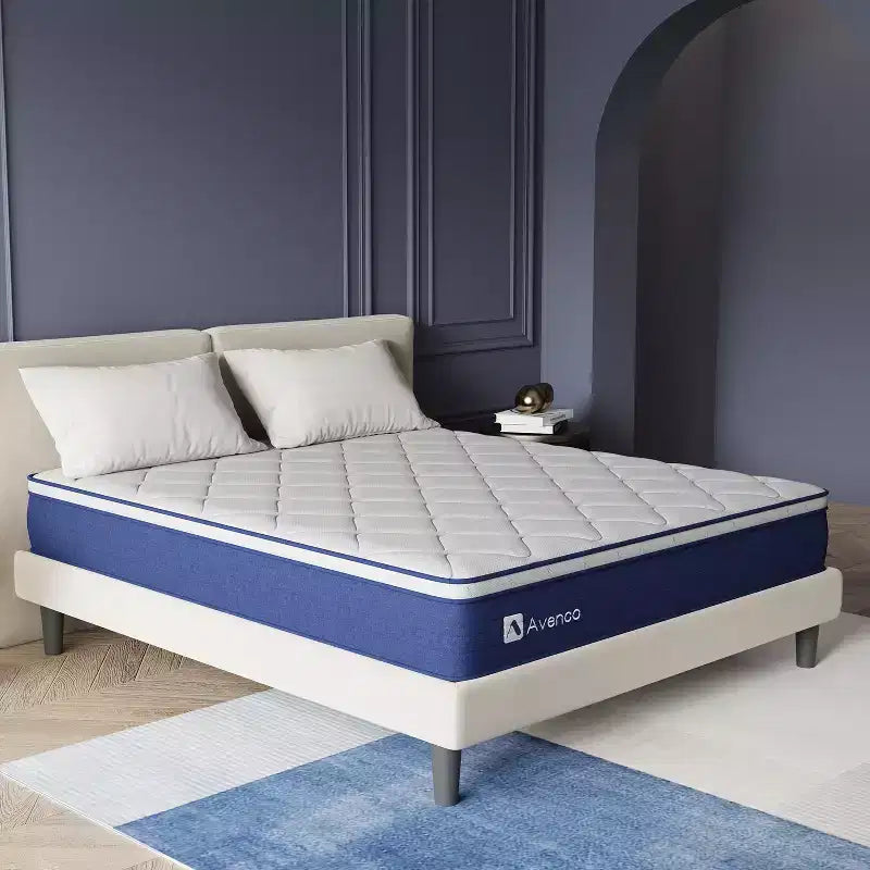 Matelas Avenco hybride de taille moyenne en mousse viscoélastique/ressorts ensachés de 25,4 cm, livré en boîte