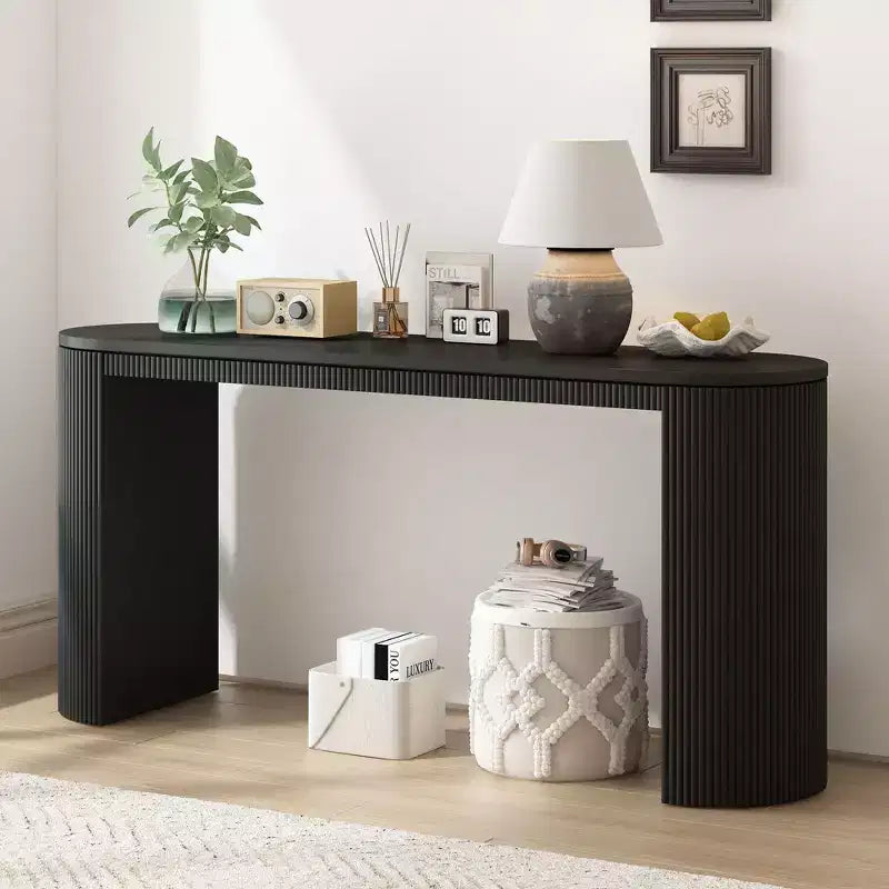 Table d'entrée moderne Okak avec pieds incurvés, console à rayures verticales avec plateau épais, console étroite pour salon, entrée