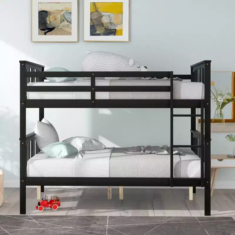 Lit superposé en bois deux places avec garde-corps de sécurité et échelle robuste pour chambres à coucher, chambres d'amis et dortoirs.