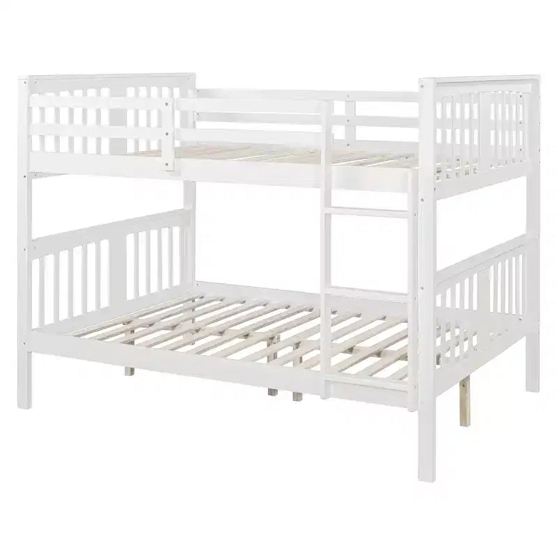 Lit superposé en bois deux places avec garde-corps de sécurité et échelle robuste pour chambres à coucher, chambres d'amis et dortoirs.