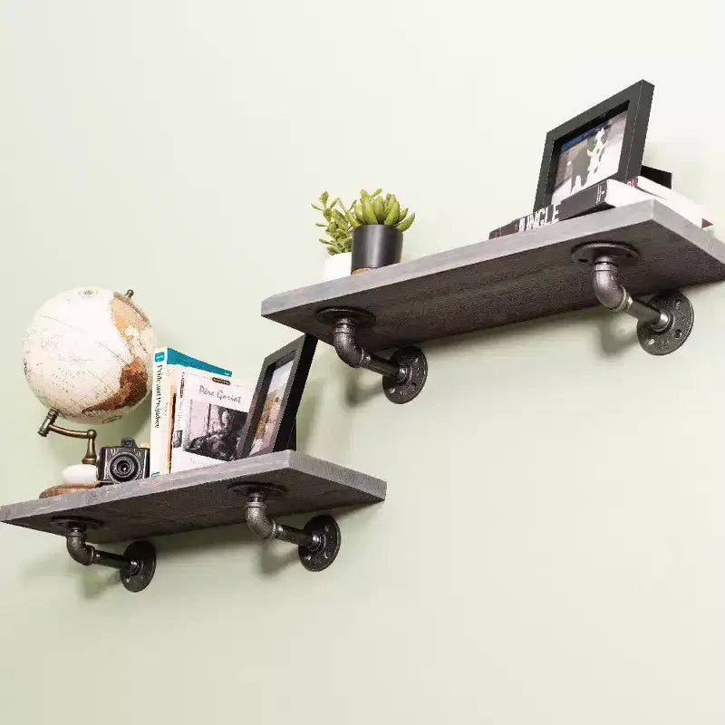 Étagères RESTORE Riverstone Grey 24 po avec supports en L par Pipe Decor