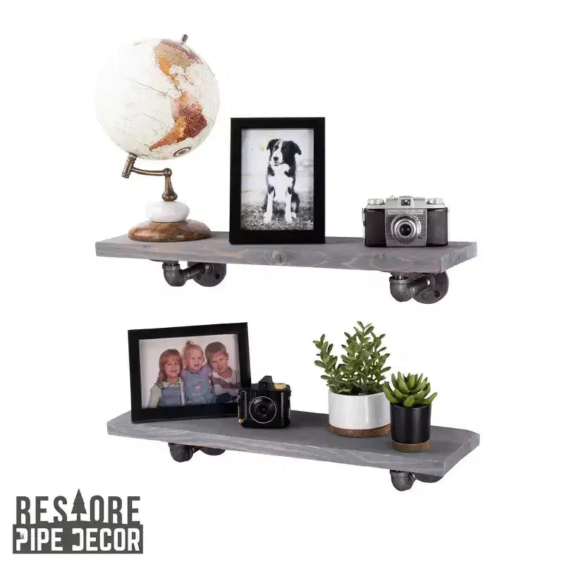Étagères RESTORE Riverstone Grey 24 po avec supports en L par Pipe Decor