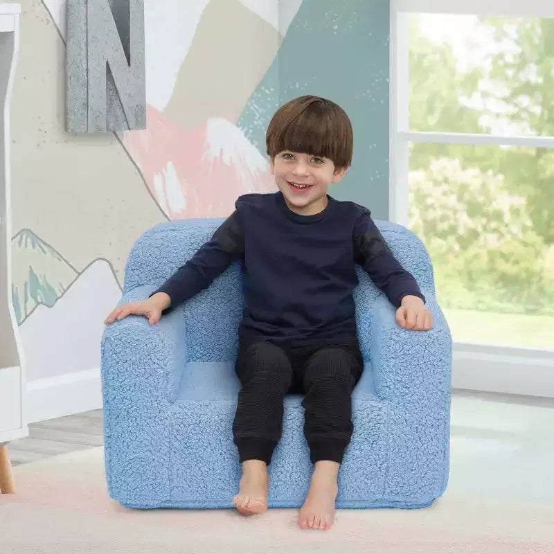 Fauteuil rembourré en peluche Cozee pour enfants de Delta Children