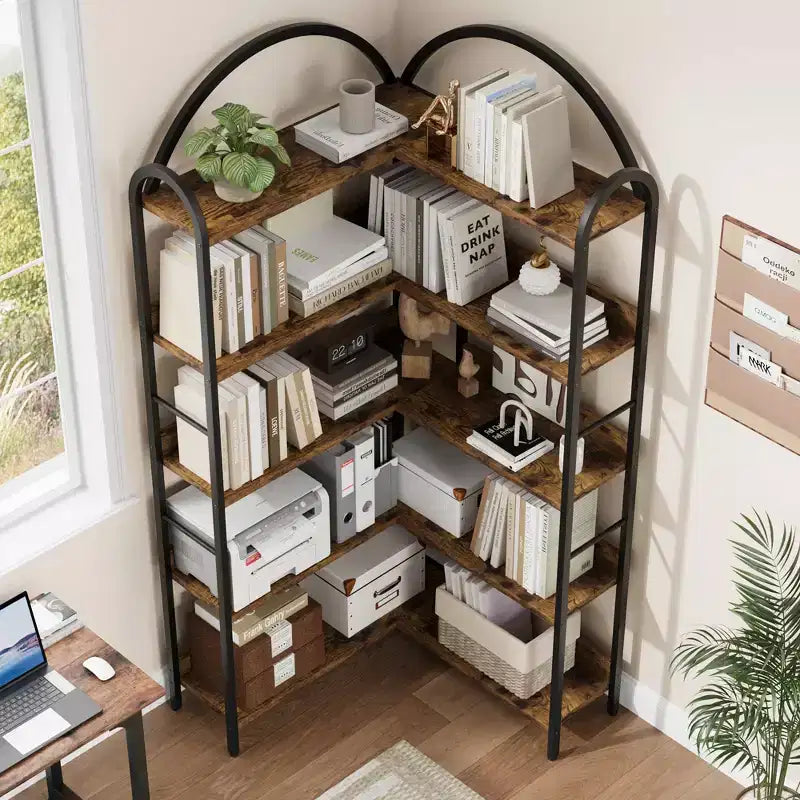 Étagère d'angle industrielle, étagère en forme de L à 5 niveaux, bibliothèque d'angle arquée avec cadre en métal, grande bibliothèque pour salon et chambre