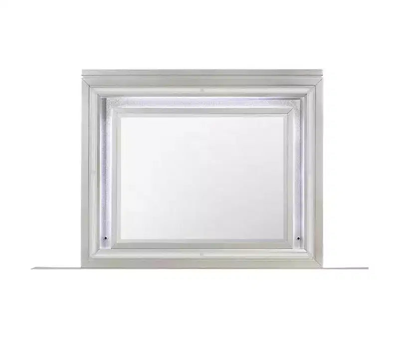 Miroir HomeStock Champagne avec cadre élégant et accents réfléchissants Miroir mural de chambre de style transitionnel