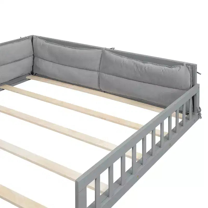 Lit de sol pleine grandeur pour enfants avec clôture, lit plateforme en bois avec oreiller rembourré