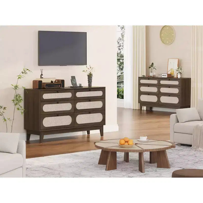 Commode de chambre en rotin avec prises, commode moderne naturelle avec poignées et pieds en bois, équipée de kits anti-basculement, chêne naturel