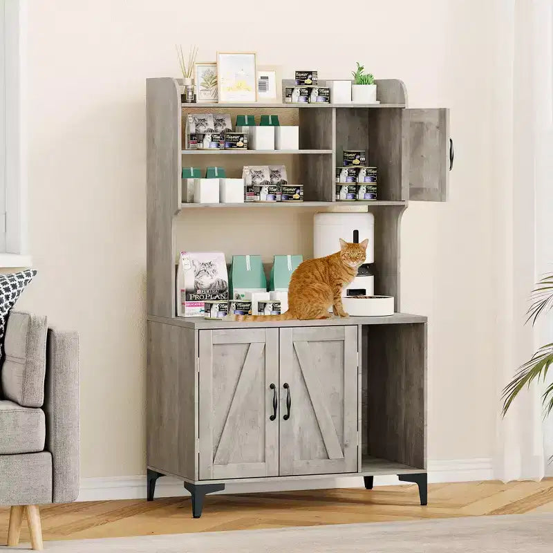 Meuble cache-litière en bois à trois portes avec bac à litière dissimulé et étagères de rangement, adapté à la plupart des bacs à litière.