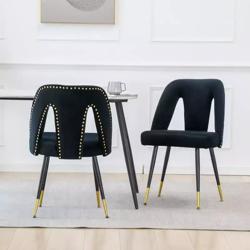 Chaise de salle à manger en velours moderne et contemporaine MAYEERTY - Clous décoratifs, pieds en métal noir à embouts dorés