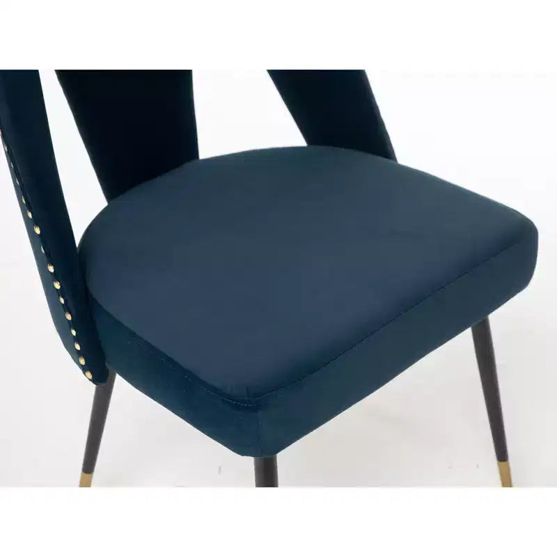 Chaise de salle à manger en velours moderne et contemporaine MAYEERTY - Clous décoratifs, pieds en métal noir à embouts dorés