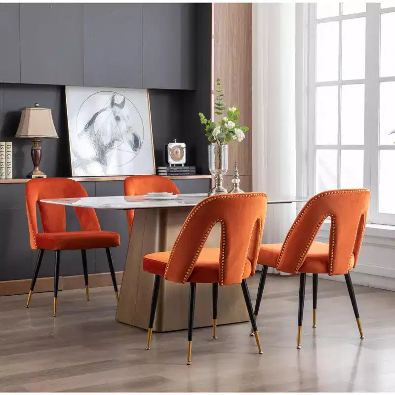 Chaise de salle à manger en velours moderne et contemporaine MAYEERTY - Clous décoratifs, pieds en métal noir à embouts dorés