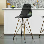 Tabouret de Bar Moderne en Acrylique LeisureMod Cresco, Base et Repose-Pieds en Acier Doré, Chaise de Hauteur Comptoir pour Cuisine, Bar à Petit-Déjeuner ou Salle à Manger, Lot de 2